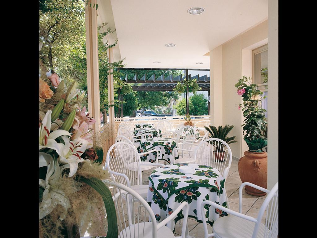 Hotel Emma Nord Rimini Extérieur photo